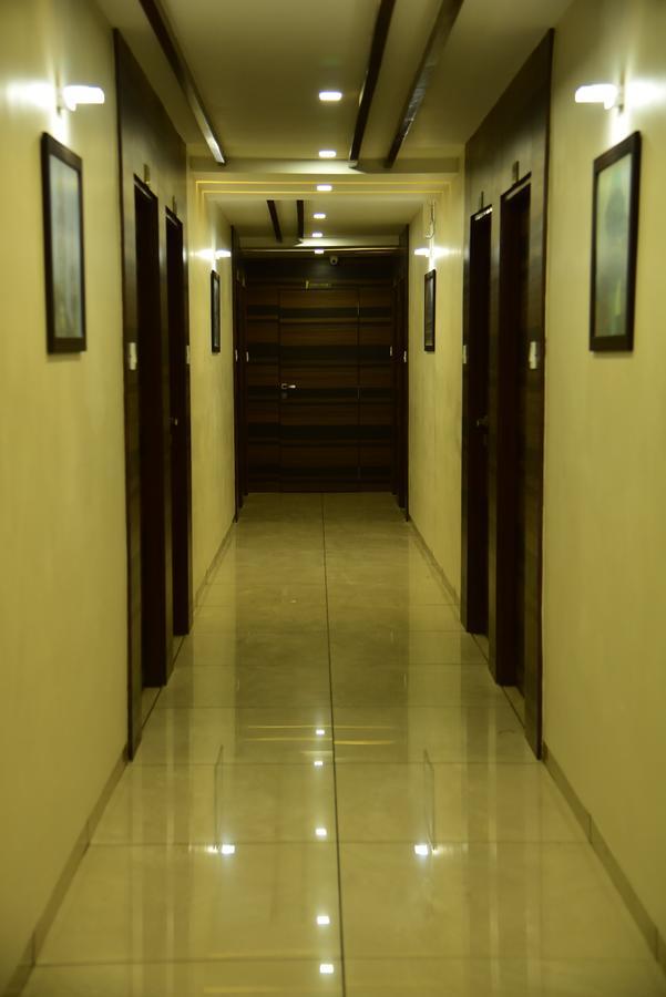 Hotel Ahmedabad Inn Exterior photo